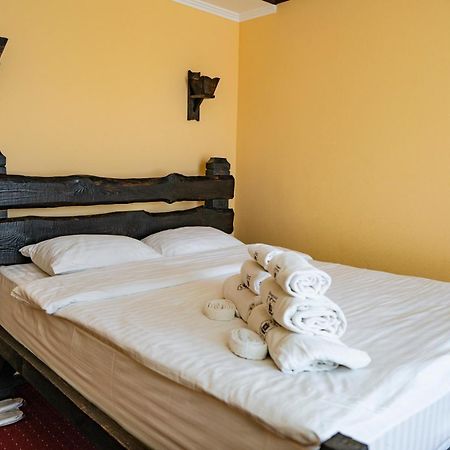 Dniprovskiy Dvir Stari Kodaky Quarto foto